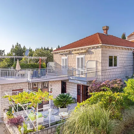 Apartment Family Close To The Mlini