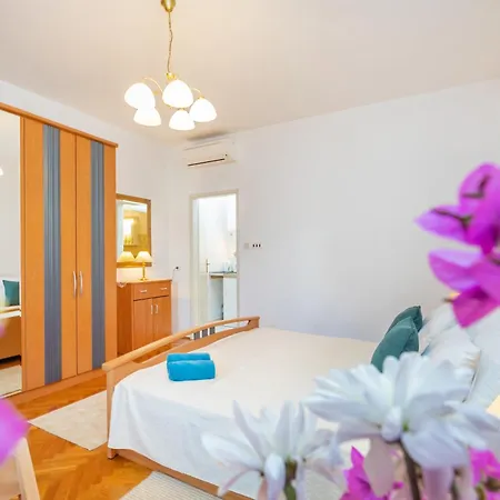 Family Close To The Апартаменты